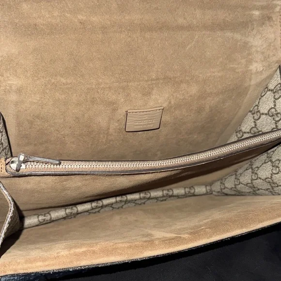 Gucci Beige GG Supreme Shoulder Bag with Pink and Green Glitter Accents - Picture 6 of 12